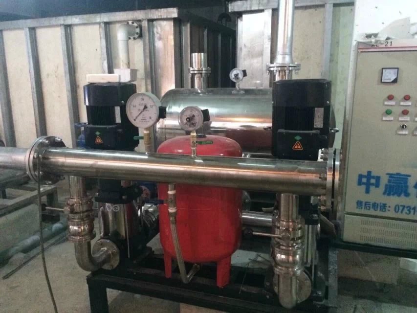 江西雄鷹房地產開發有限公司采購5.5KW、7.5KW兩用一備無負壓供水設備兩套